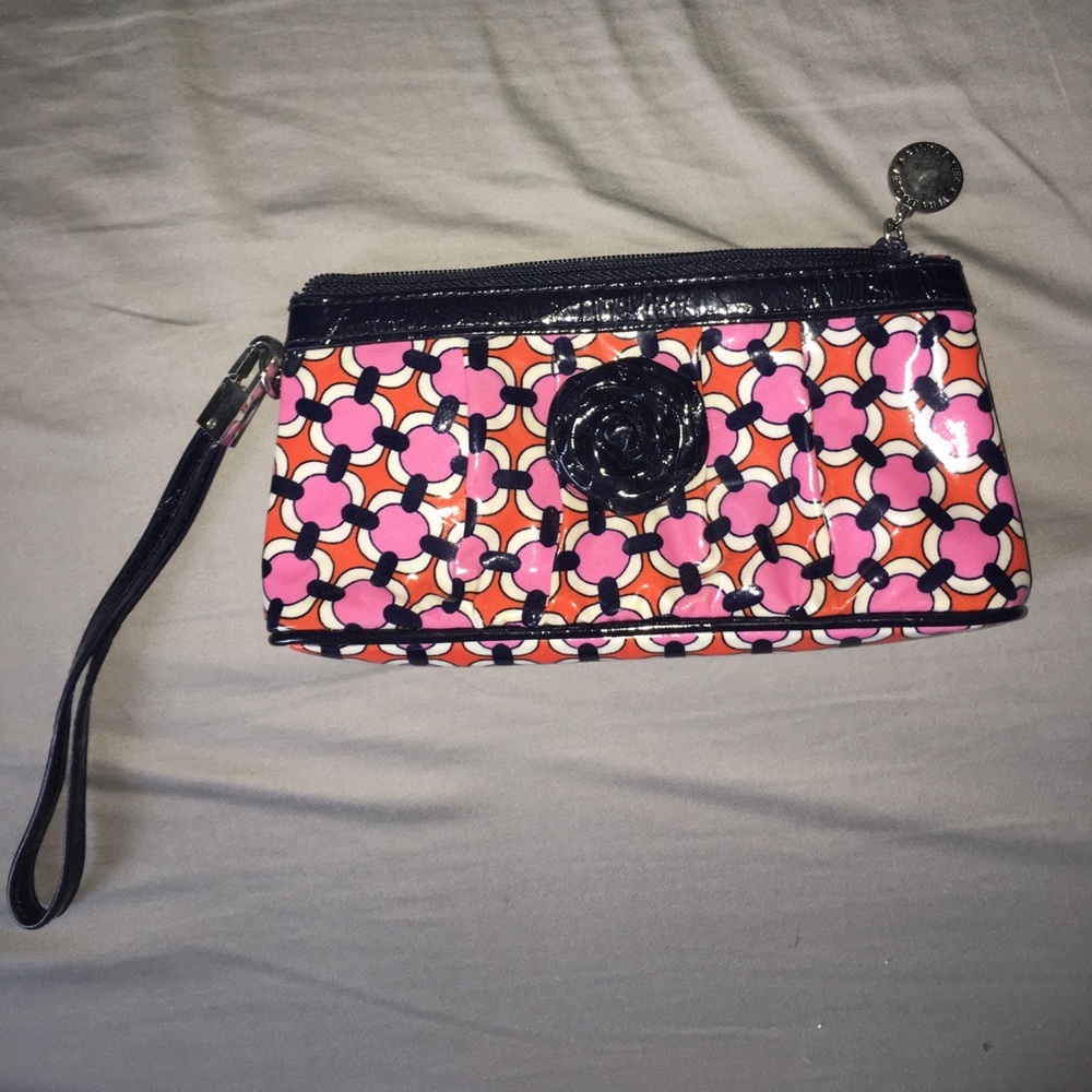 Vera Bradley “loves me” Frill wristlet